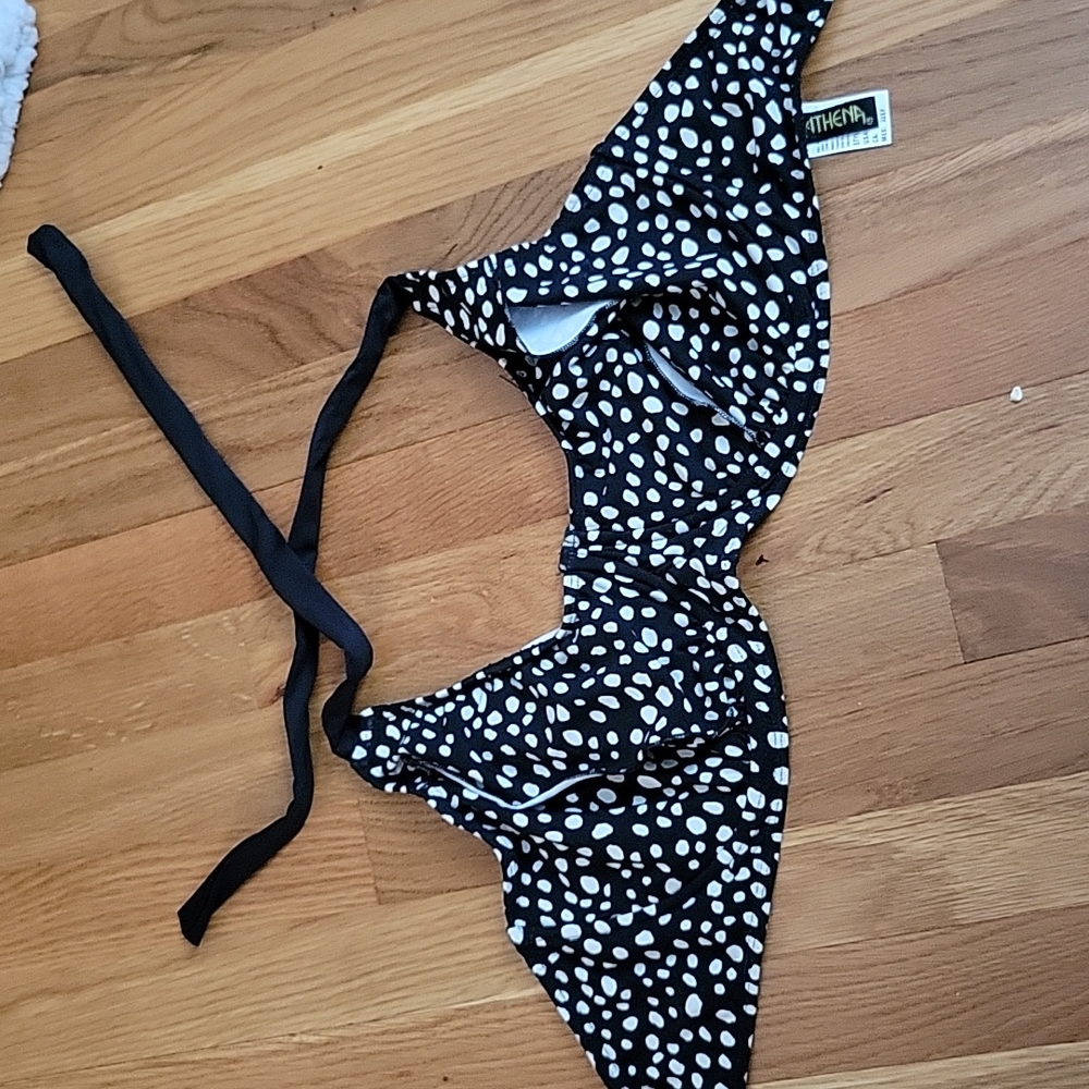 Bathing suit top 32F